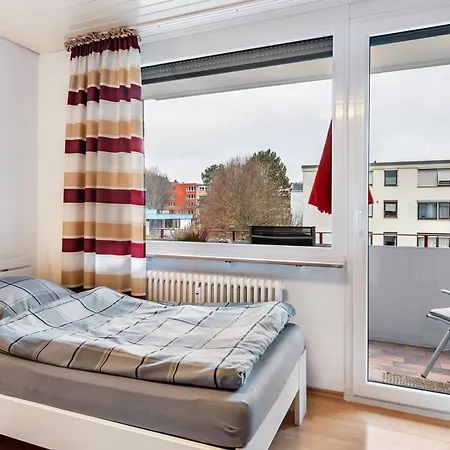 Szafranzimmervermietung 아파트 *